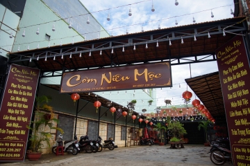 Cơm Niêu Mộc