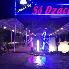Làng Ẩm Thực Số Dzách